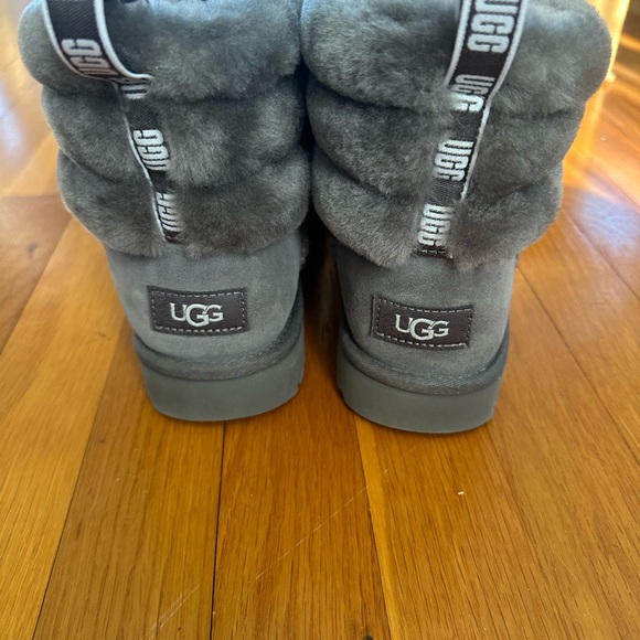 UGG gray boots NWOT size 8 (please see pics) - Picture 3 of 7